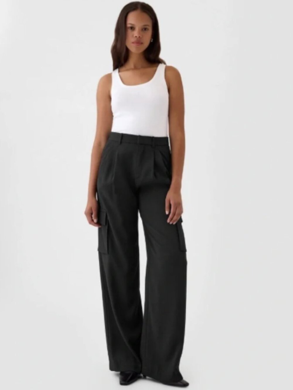 Gap 365 High Rise Cargo Pleated Trousers